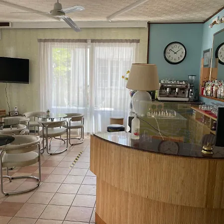 Aloha Dipendenza Silvie Rose