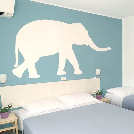 Hotel Aloha 2*